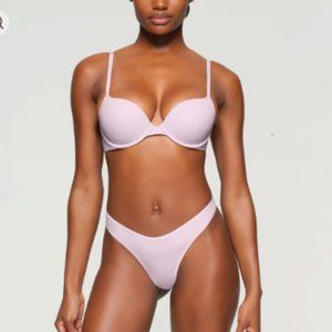 SKIMS (Rare Color)  T-Shirt Underwire Push-up Padded Bra